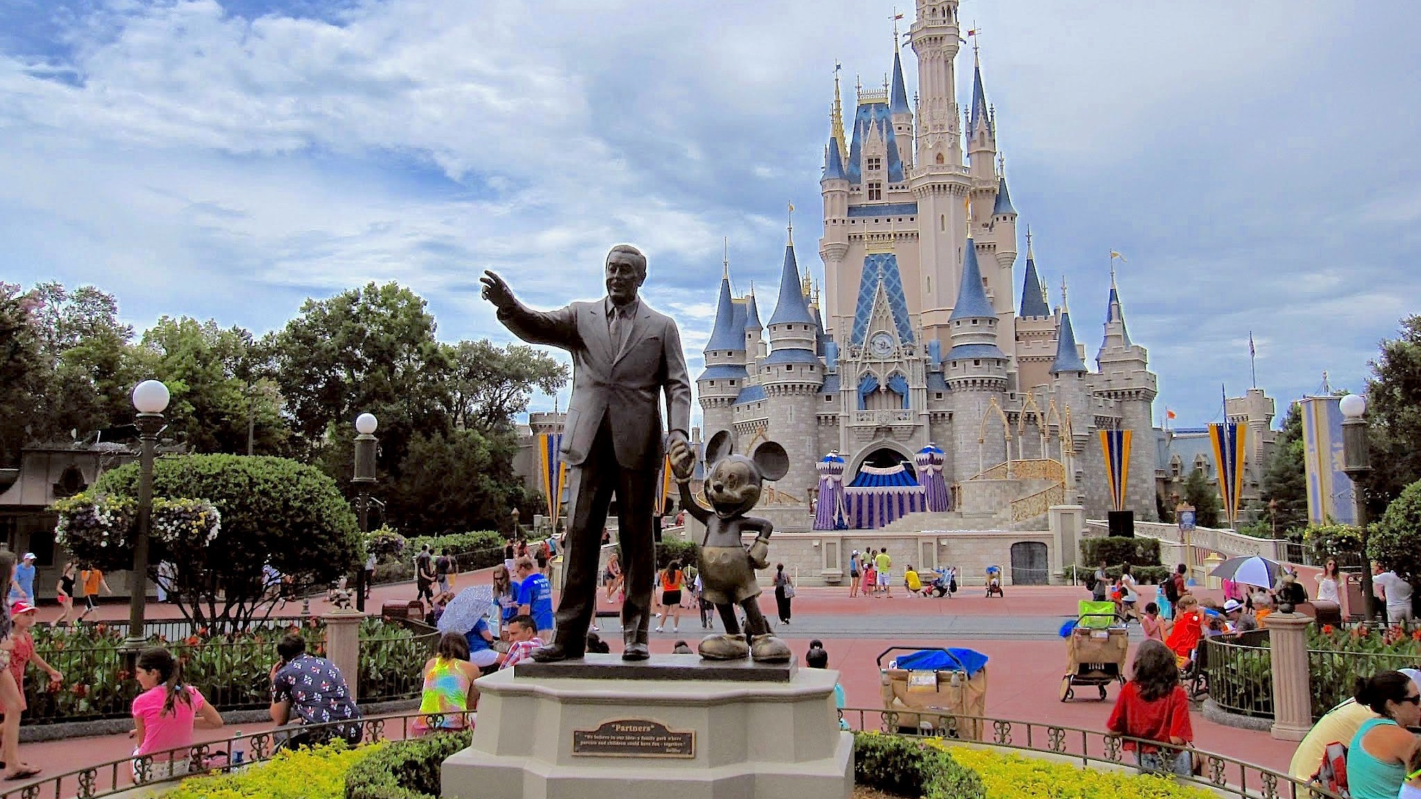 Disney In More Trouble After Opposing Florida Law Prohibiting Schools From  Sexualizing 1st Graders