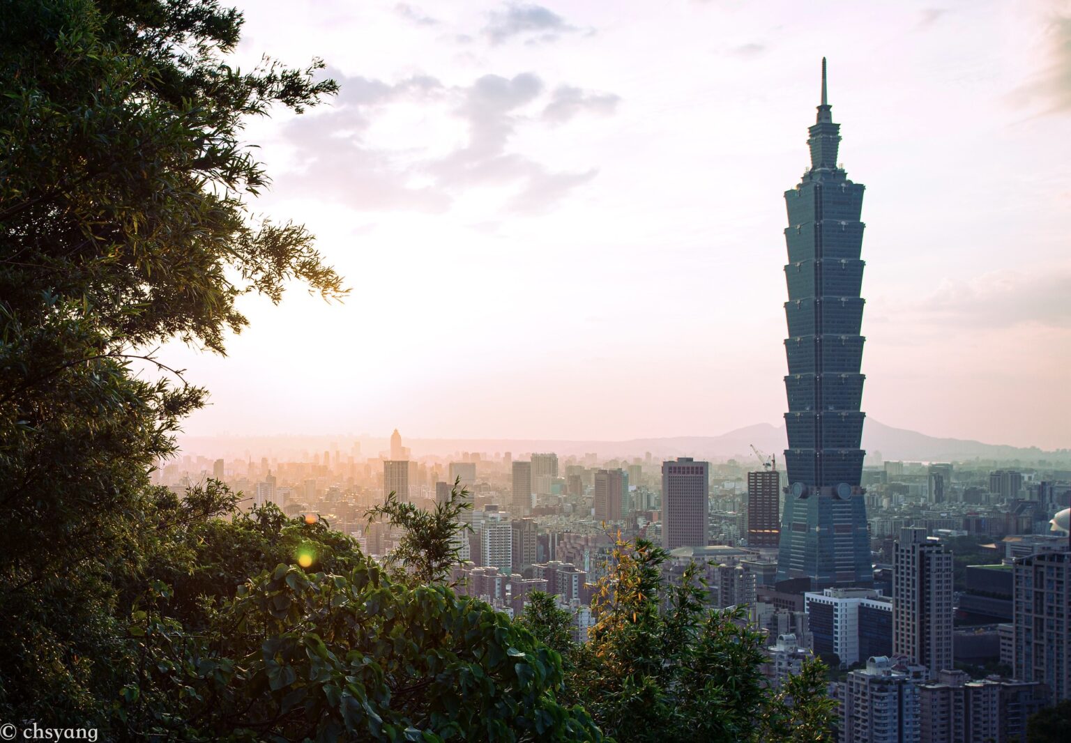 Curated visual reference: Picture Idea: These 20 Buildings Are Destined To Withstand Natural Disasters