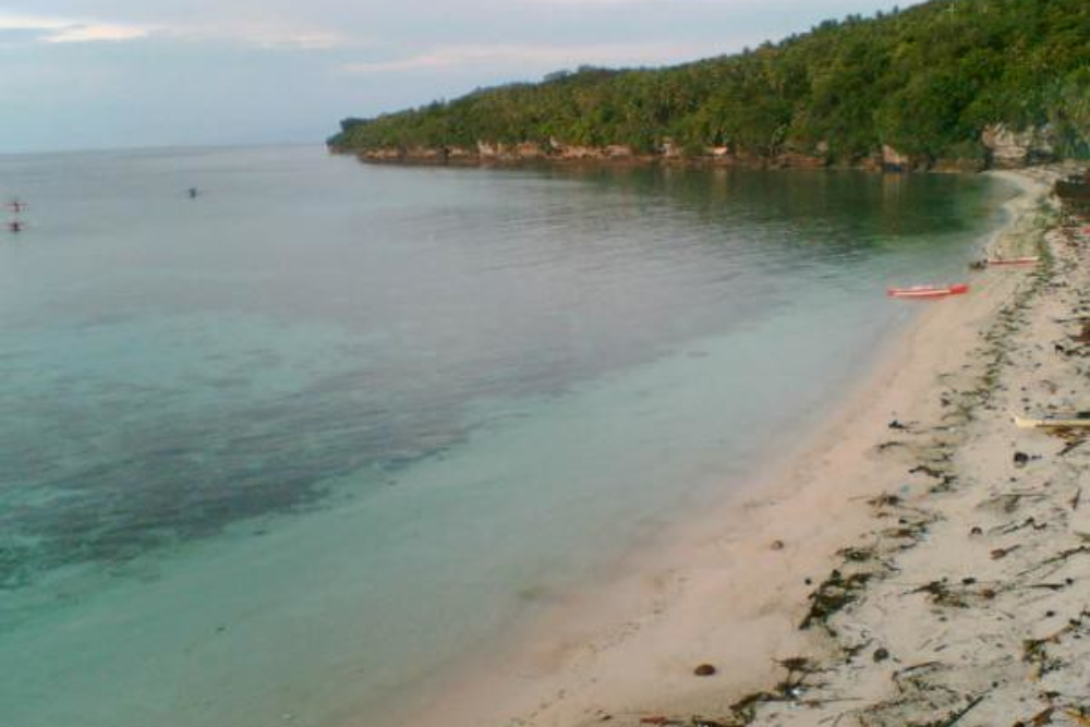 View of the San Remegio beach after rain | by hanoi hannah