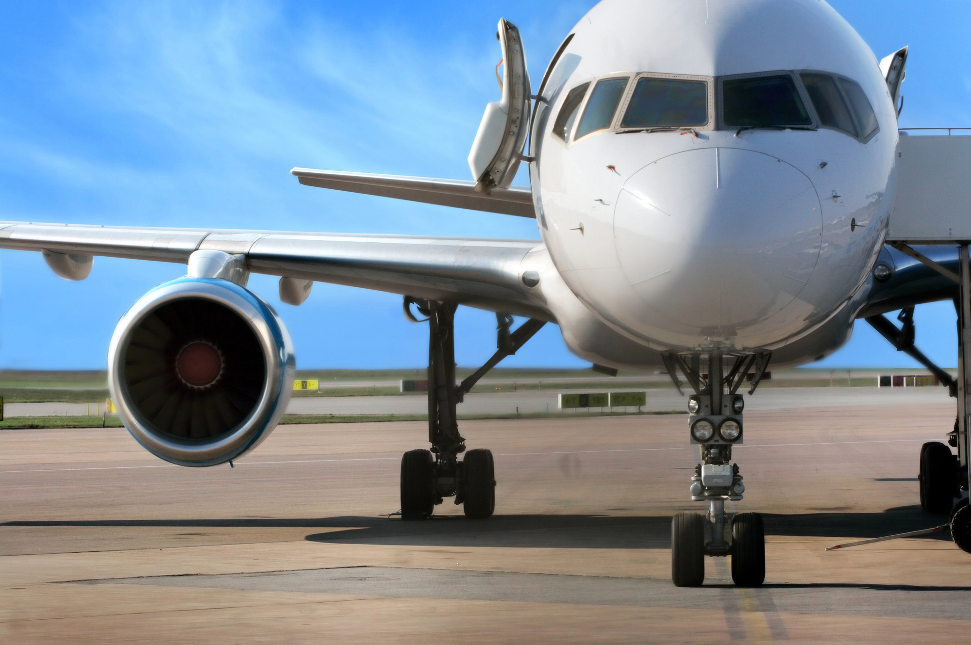 14 Incidents Where Flights Were Rerouted in the Most Unbelievable Ways