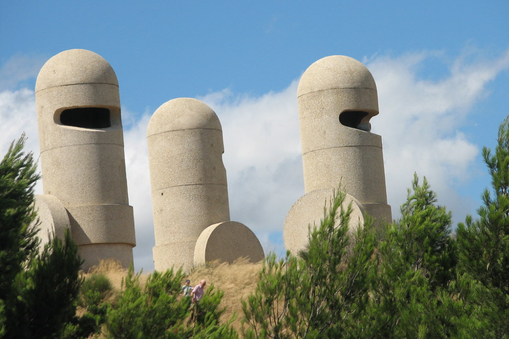 14 Strange Roadside Stops That Became Local Legends
