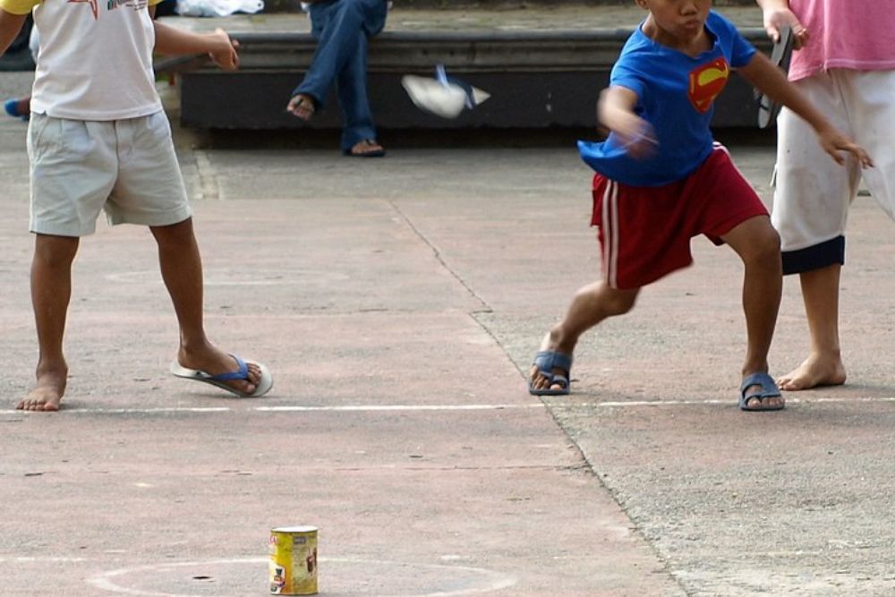 Si Superboy at tumbang-preso | Davaoeño boys playing at the … | Flickr