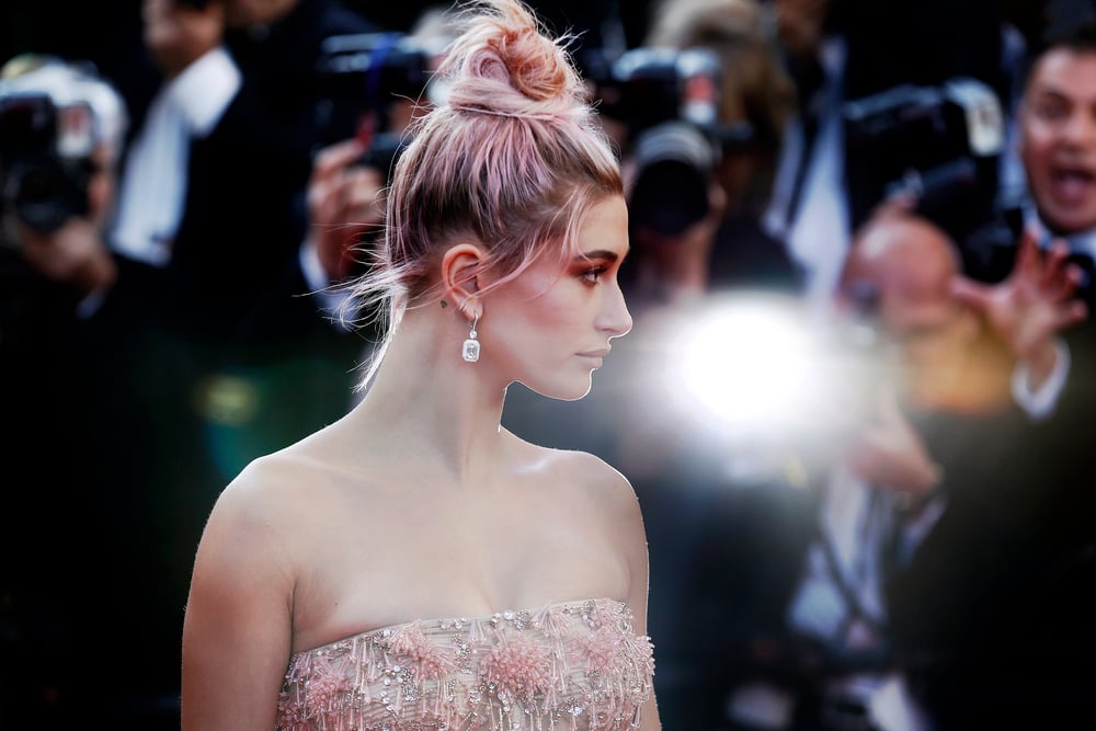 18 Hilarious Celebrity Photo Fails and Mishaps