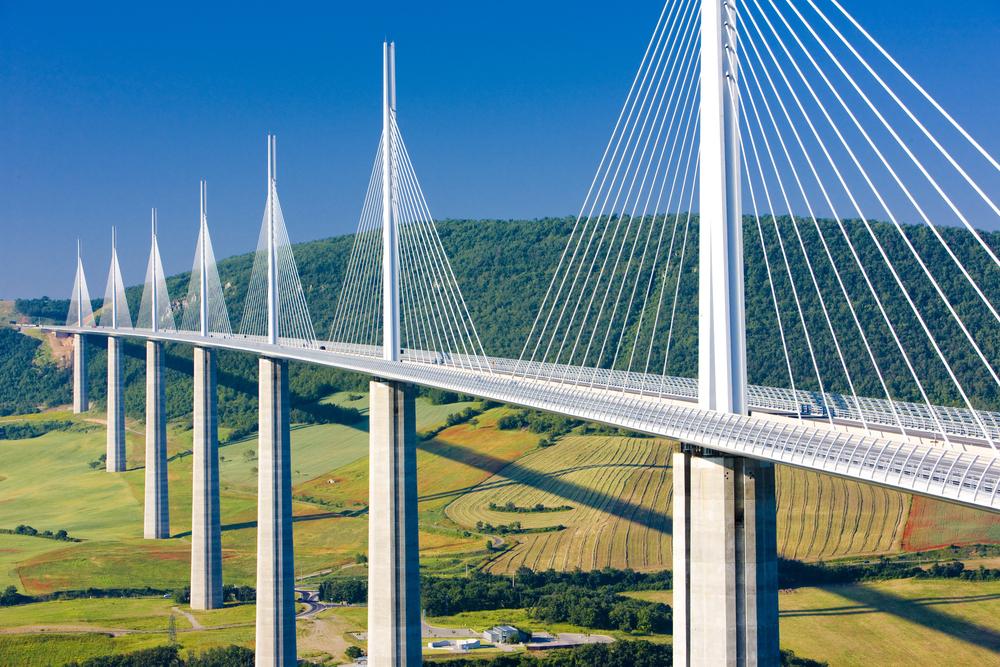 Millau Viaduct, Aveyron Departement, France — Photo by phb.cz