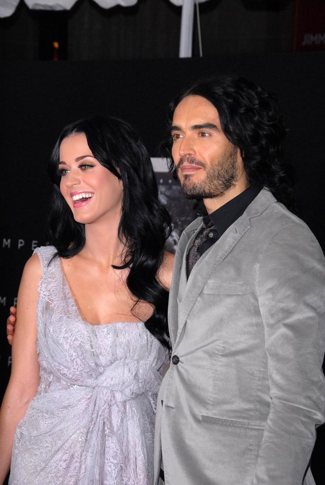 Katy Perry and Russell Brand at "The Tempest" Los Angeles Premiere, El Capitan, Hollywood, CA. 12-06-10 — Photo by s_bukley