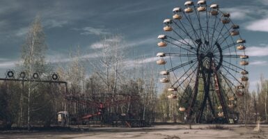 abandoned amusement park