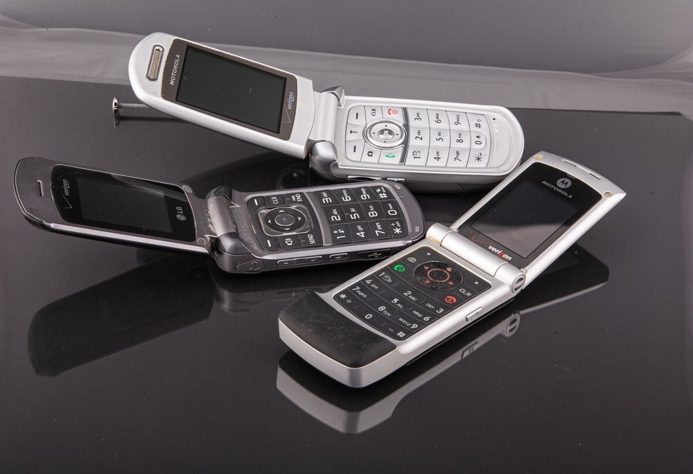Forgotten Details From 2000s Flip Phones
