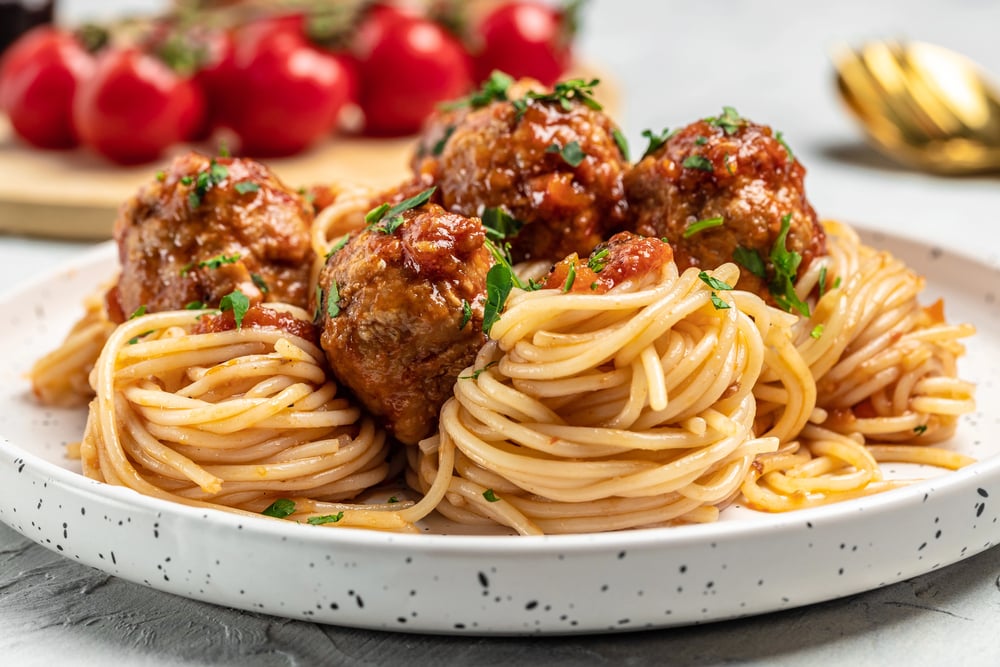 Heavy Fast Food Photos Of America’s 16 Most Caloric Fast Food Meals